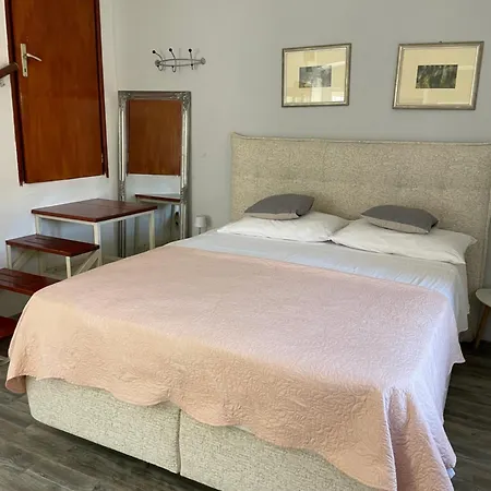 Zara City Apartments Apartamento